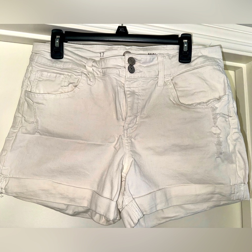 Little white shorts